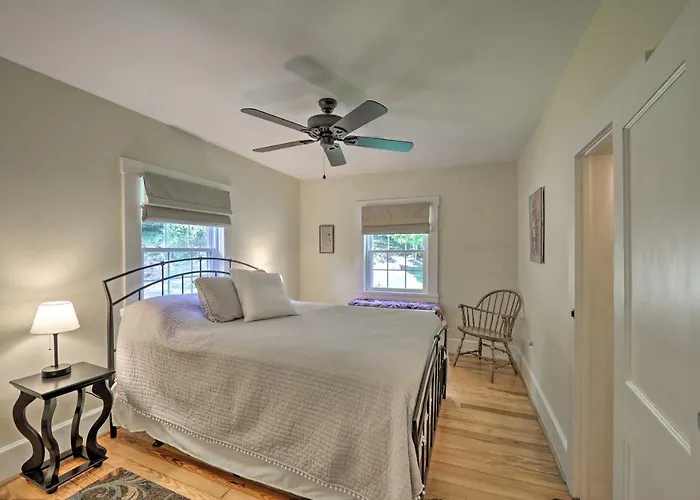 Abingdon Family Getaway W/ Porch & Views!