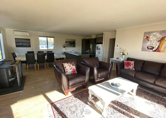 Ribbonwood Cottage