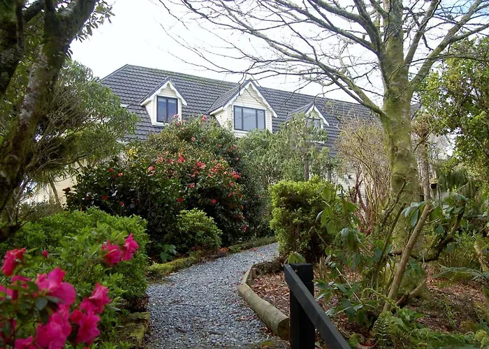 Oak Lodge
