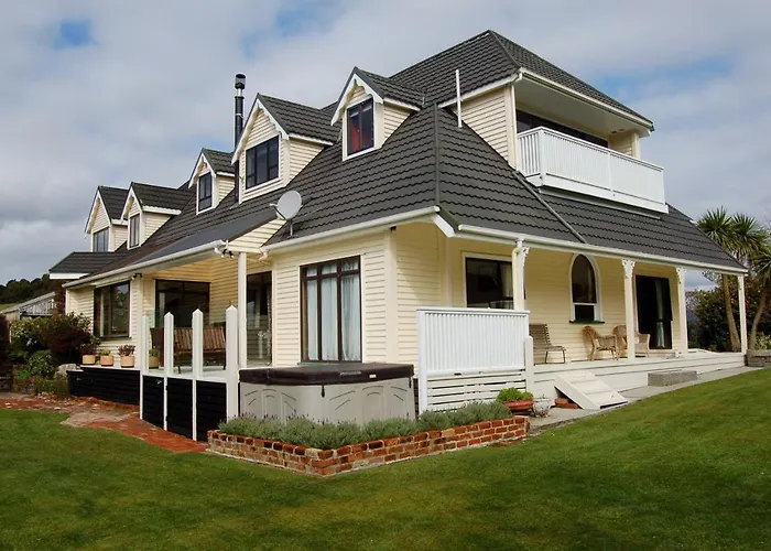 Oak Lodge