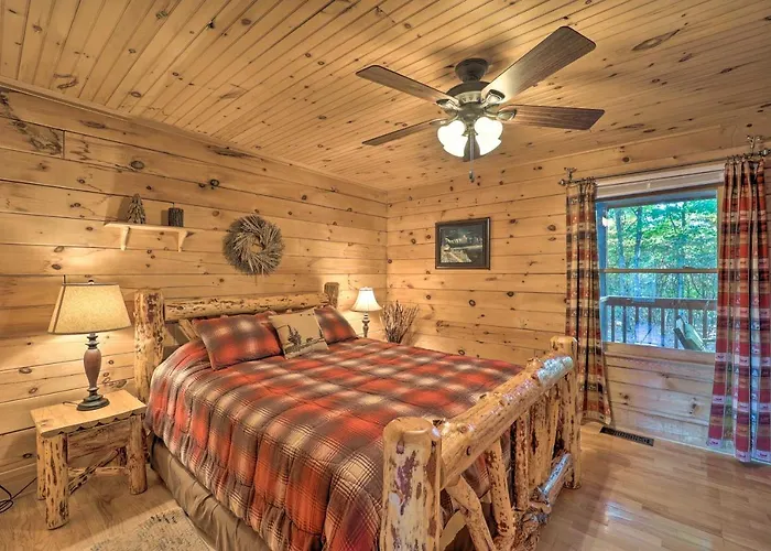 Game Room + Mtn Views! Family Blue Ridge Retreat