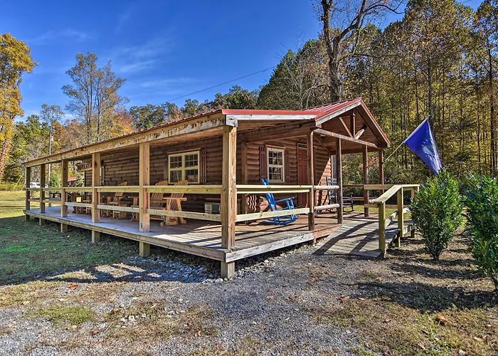 Parsons Cabin W/ Fire Pit & River Access!