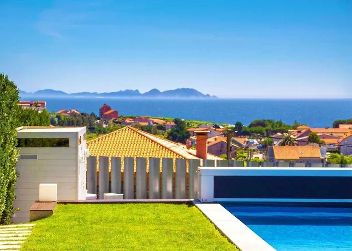 Lujosa villa vistas al mar y piscina climatiza