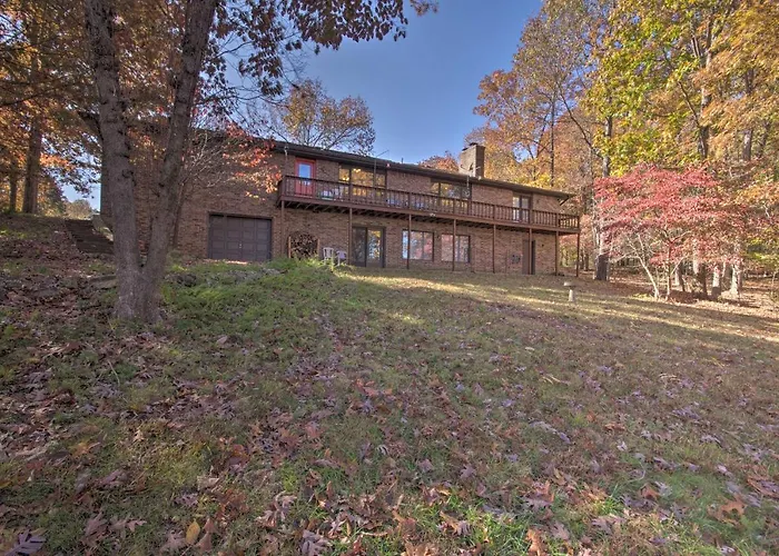 Spacious Getaway With Game Room And Norfork Lake View! Mountain Home