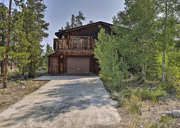 Walk To Town: Updated Frisco Cabin W/ 2 Decks!