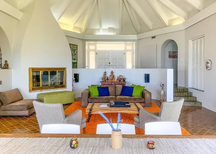 Sound Winds Private Oceanfront Estate With Private Tennis Court & Swim Dock Property Overview