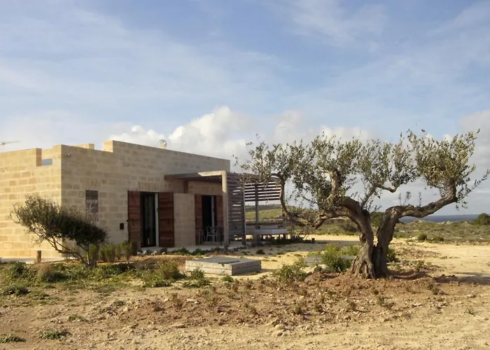 Cala Rossa Lodge Favignana