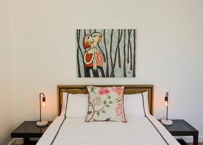 Myrtle Tree Lodge Trunks - Stand Alone Lodge In The Heart Of Village