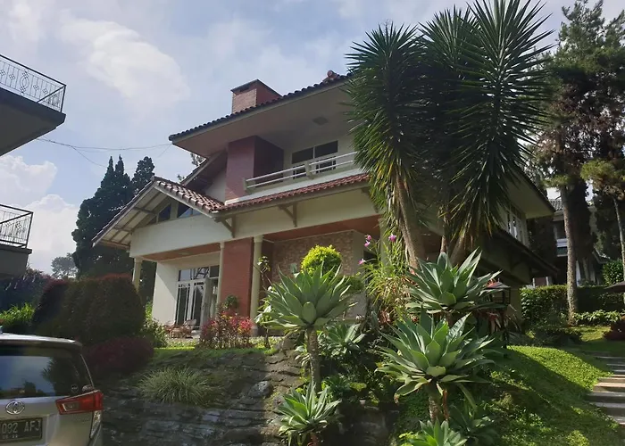 Villa Bougenvile Lembang Asri