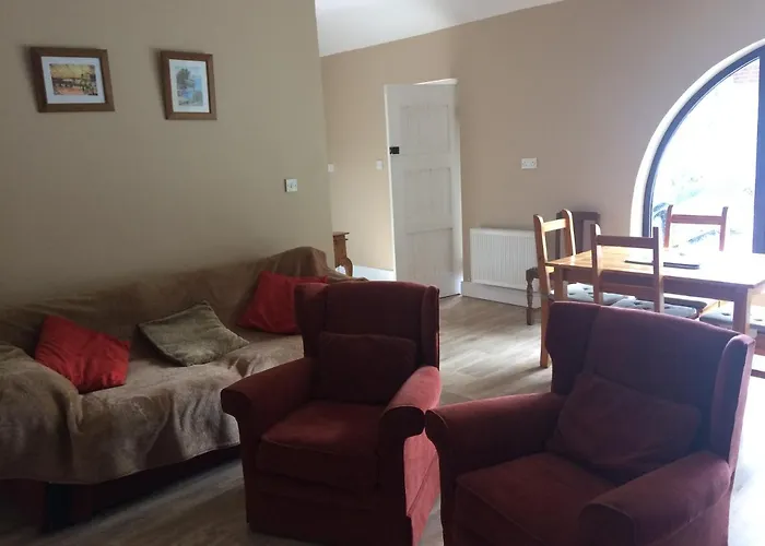 Broadford Nursery And Garden Centre -Walkers Lodge