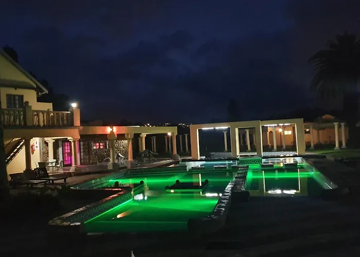 Floreat Riverside Lodge And Spa