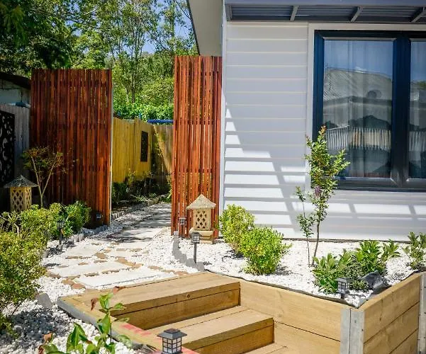 Myrtle Tree Lodge Trunks - Stand Alone Lodge In The Heart Of Village