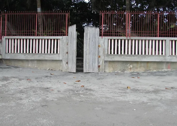 Felipa Beach And Guesthouse - Gumamela