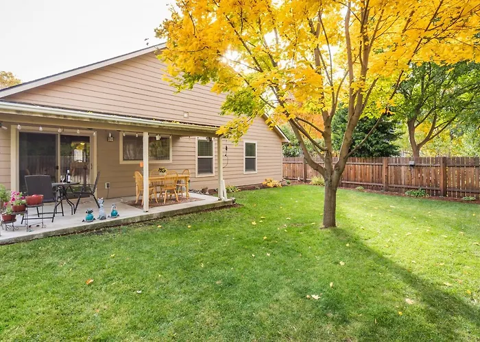Charming Wine Country Retreat! 4 Bedroom 2 Bath