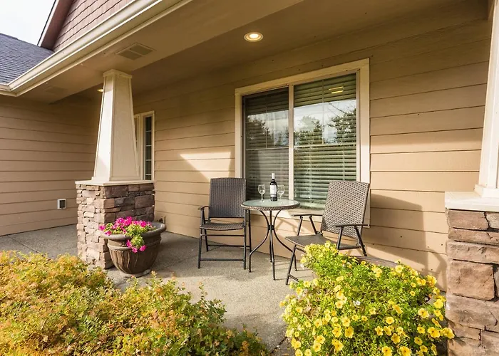 Charming Wine Country Retreat! 4 Bedroom 2 Bath