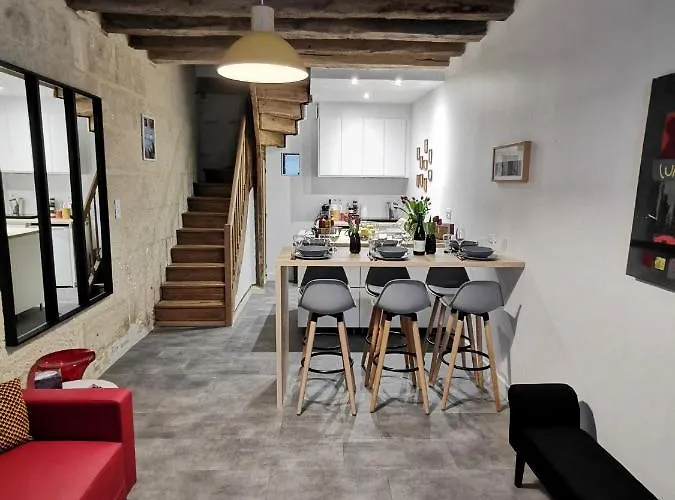 Maison De Ville Au Coeur Du Quartier Historique Tours