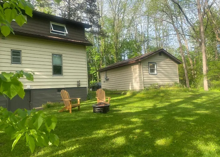 Newly Renovated 3Br Hudson Valley House