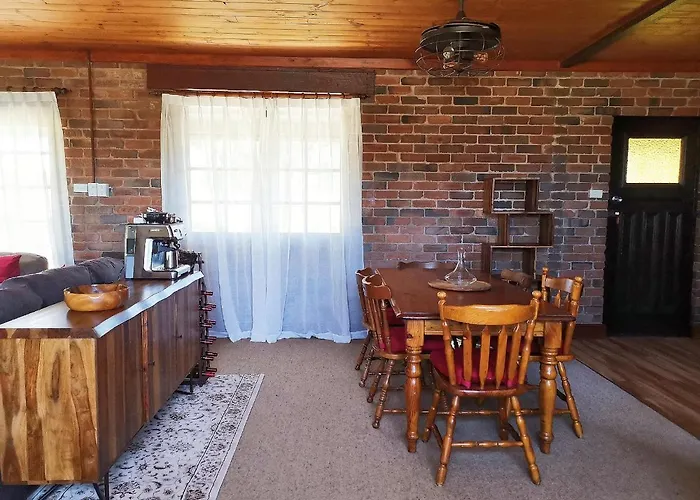 Hunter Habit Cottages