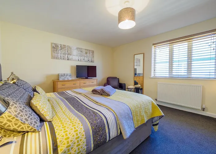 2 Brocklehurst Cottages