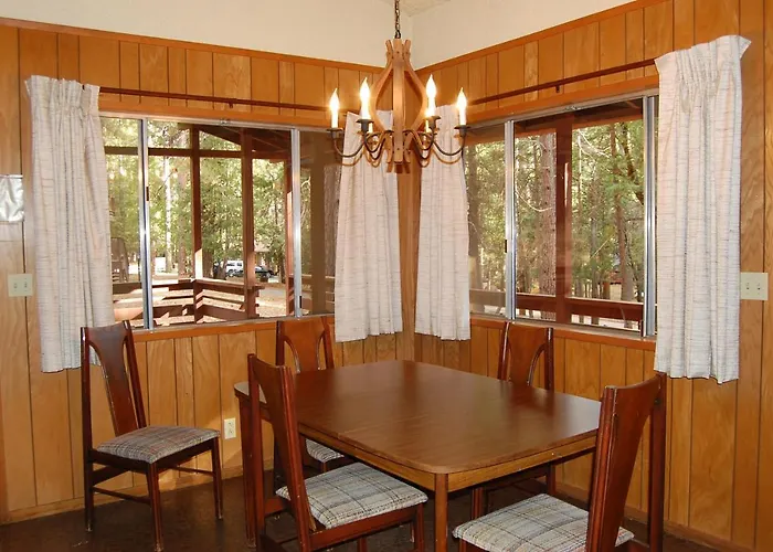 Hasting'S Hideaway At The Redwoods In Yosemite