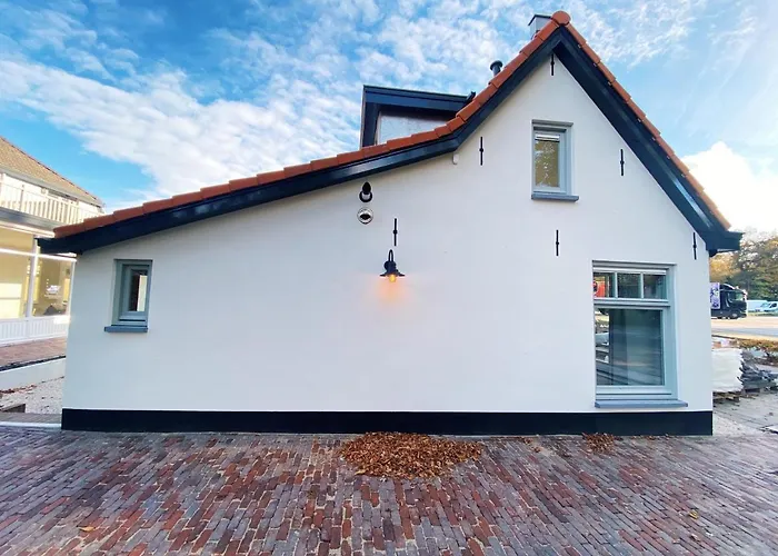 Cozy Historical Cottage