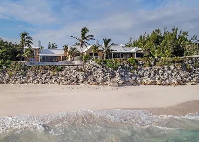 Coral Sea Private Beachfront Panorama With Infinity Pool