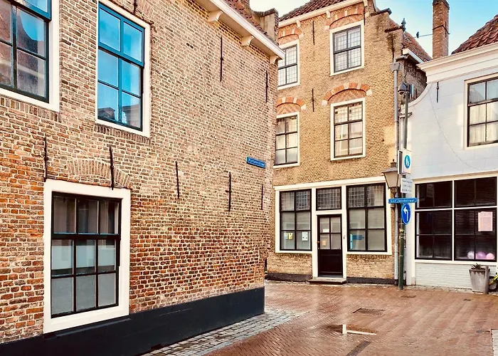 Private House With Patio In Historic Center