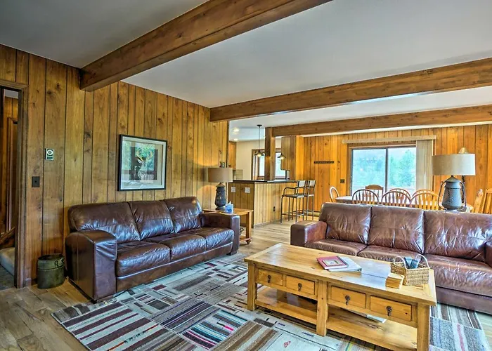 'Peaceful Pines' Estes Park Home: Longs Peak View
