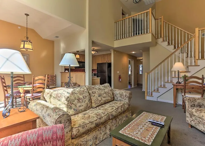 Mountain Creek Resort Home - Hot Tub & Pool Access