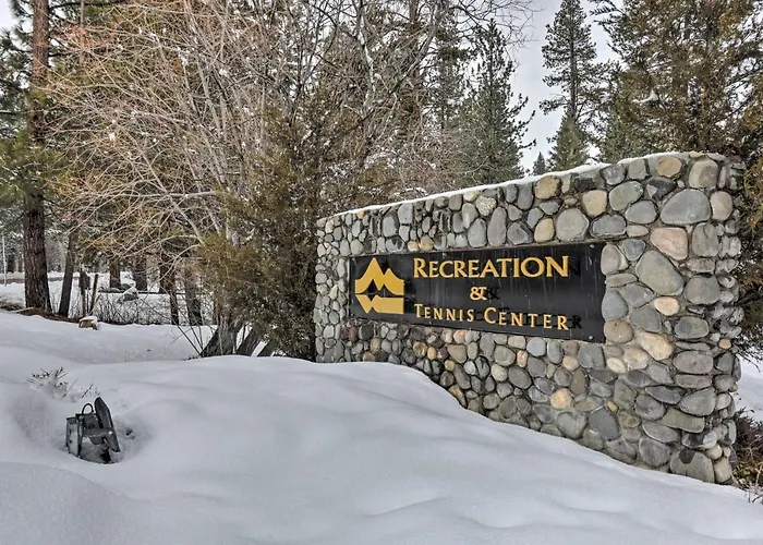 3 Mi To Lake Tahoe: Quiet Incline Village Cabin!