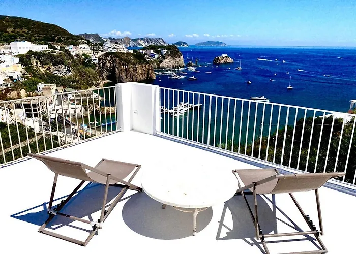Villa “La quagliara “ sea view