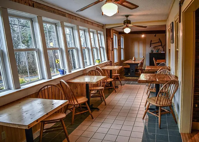 Brook Road Inn
