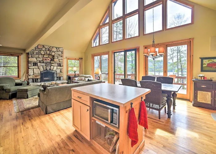 Adirondack Oasis: Lake House W/ Dock + Deck!