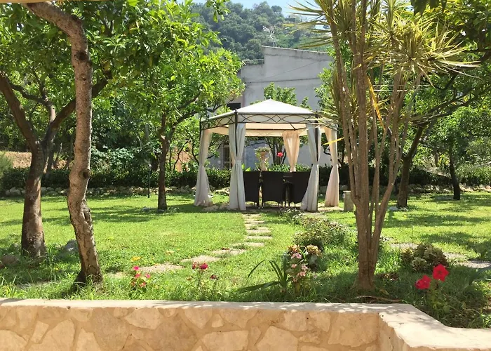 Villa Goddess Yard Tropea