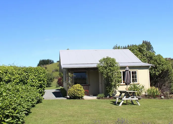 Blue Thistle Cottages