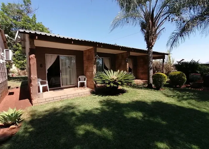 Guinea Feather Country Lodge