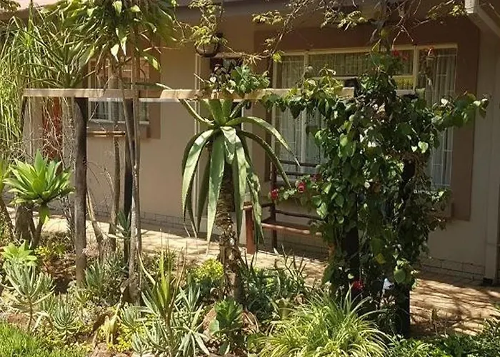Country Blue Luxury Guest House