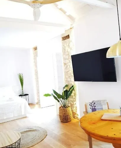 MANZANO PALACE. Habitaciones y Suites 30 m2 en la Plaza Mayor Almagro