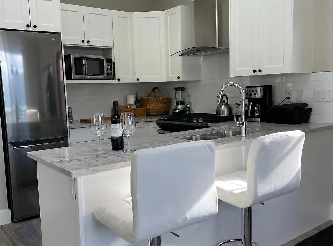 Port Renfrew Oceanfront Retreat