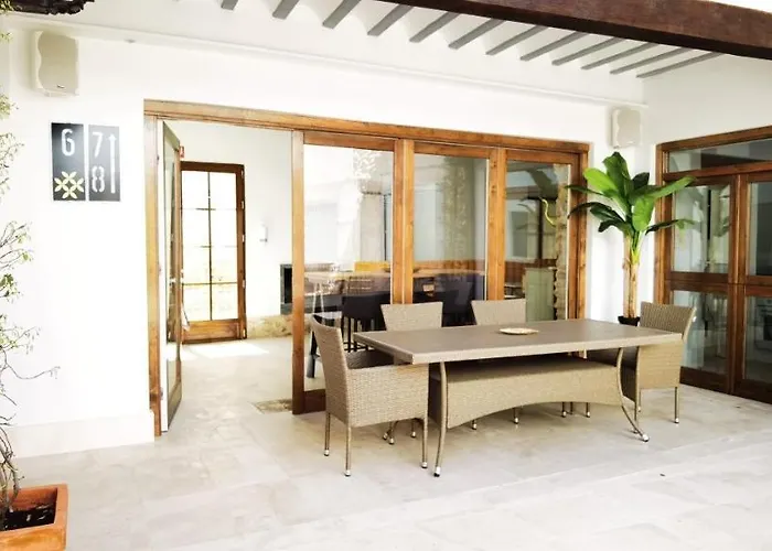 MANZANO PALACE. Habitaciones y Suites 30 m2 en la Plaza Mayor Almagro