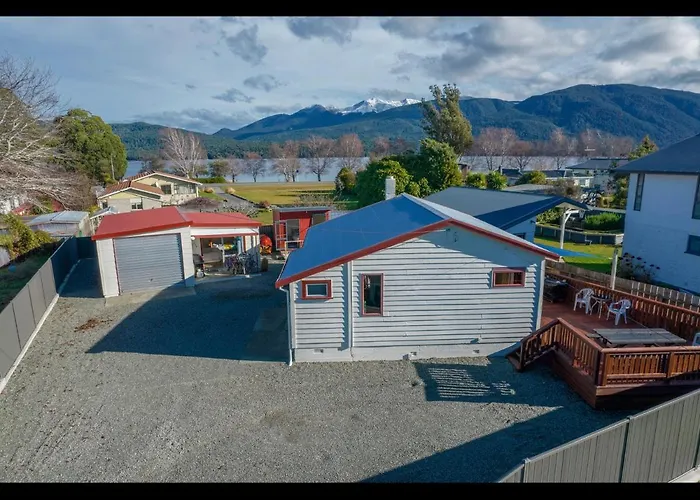 Te Anau Holiday Home - Free Wifi - Free Bikes & Kayaks - Short Walk To Lake & Town - Top Views