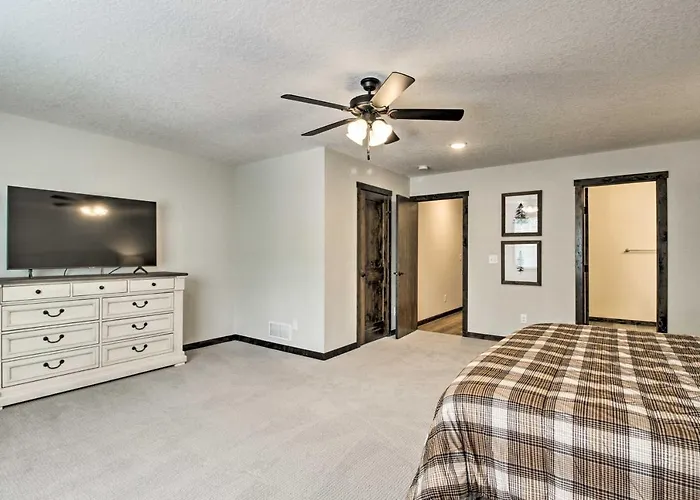 Upscale Townhome In Causeways On Gull Resort!