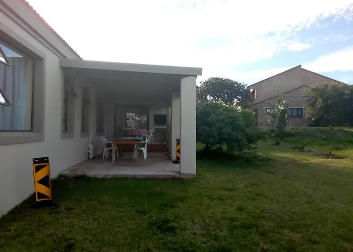 Aston Bay Holiday Home