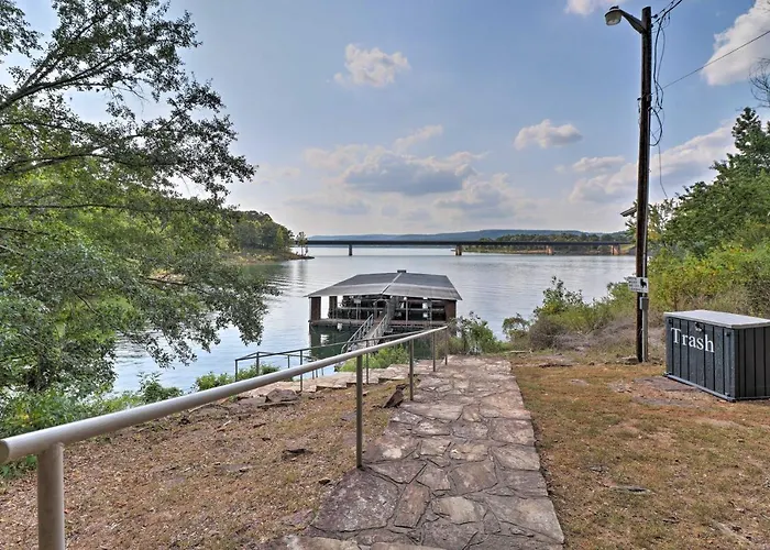 Lakefront Greers Ferry Cabin W/ Covered Boat Slip!