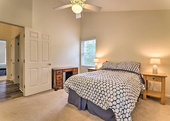 Private Dog-Friendly Home: 3 Mi To Elk Mountain