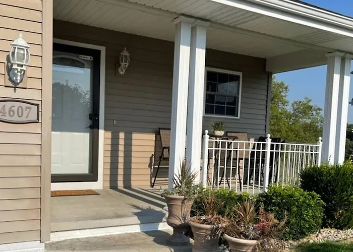 Entire Residential Home -Omaha