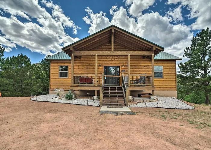 Cripple Creek Mountain Getaway W/ Hot Tub & Views!