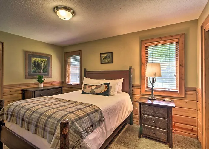 Alluring Nisswa Cabin On Gull Lake W/ Fireplace!