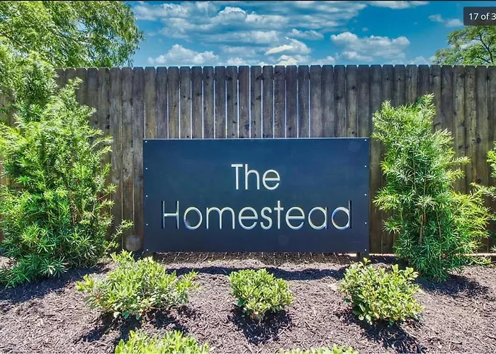 Hill Country Haven A Modern Rustic - 2 Bedroom 2 Bathroom Townhouse Off Main Street