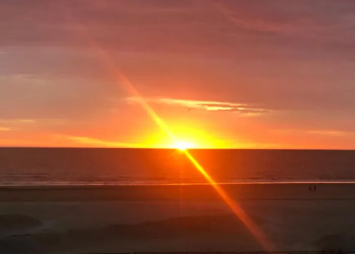 Ocean Front Condo In The Heart Of Hampton Beach